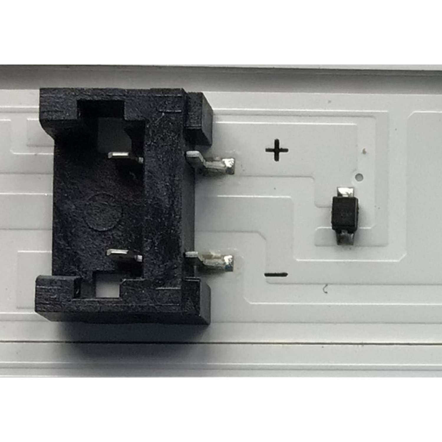 KIT DE LED'S PARA TV LG ( 6 PZ ) / NUMERO DE PARTE EAV65018201 / SSC_Y21 SLIM TRIDEN 50NANO75_S / SSC_Y21 SLIM TRIDEN 50NANO75_INX_PTN20.6_REV00_201206 / PANEL NC500TQG -VXKP1 / MODELO 50NANO75UPA - Imagen 4